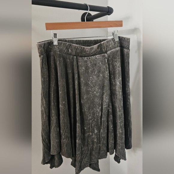 Torrid Hankerchief Super Soft Wash Olive Mini Skirt - Picture 2 of 5